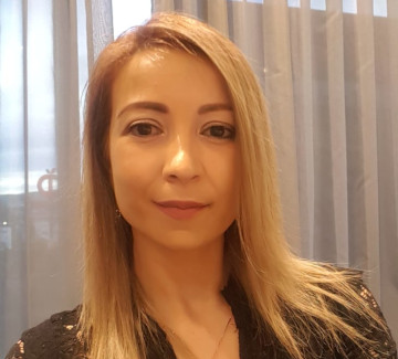Dr. Pavlina Kichukova — Leitende Zahnärztin & Gründerin